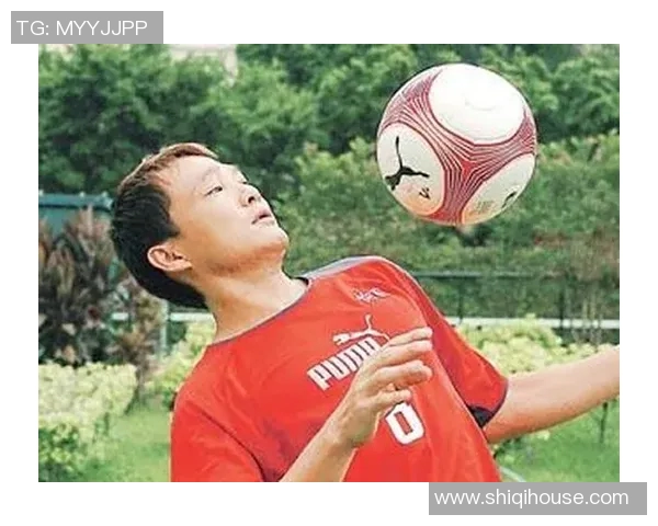 足球退役后首位球星是谁 揭开传奇球员转型新篇章